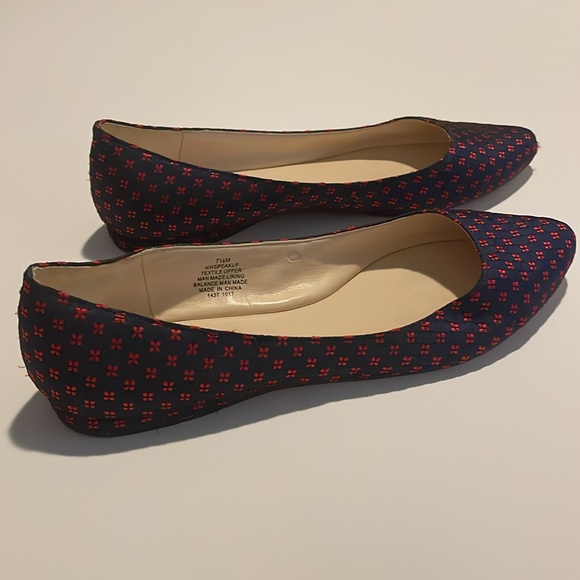 Nine West 7 1/2M Navy and Red Speakup Ballet Flat Shoes - Picture 3 of 5